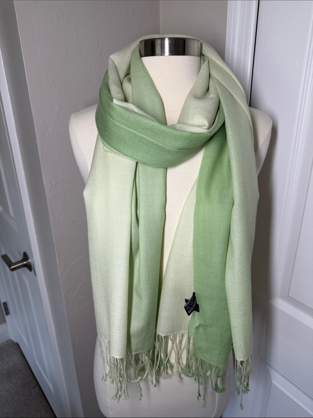 John Hanly 100% wool lime green ombre scarf with fringe